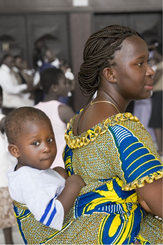 Mormon mother and child in Accra, Ghana Mormon mother and child in Accra, Ghana